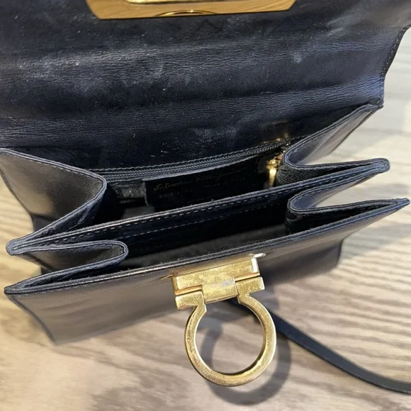 Salvatore Ferragamo Gancini leather 2-way Kelly shoulder bag - Picture 11 of 16